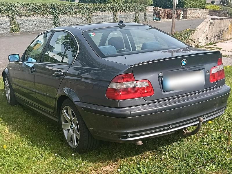 Gebraucht BMW 320 M Sport 150 PS (110 kW) 2002 Grau Limousine