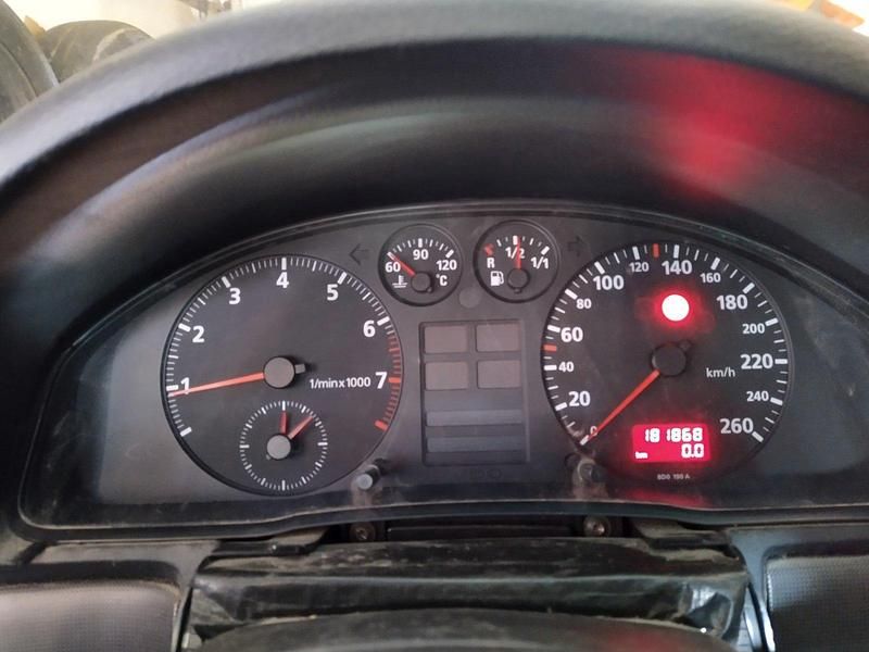 Brugt Audi A4 101 HK (74 kW) 1997 Rød Sedan