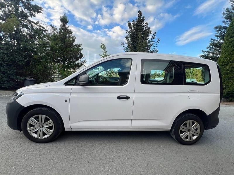 Second-hand VW Caddy 114 CP (83 kW) 2021 Alb Monovolum