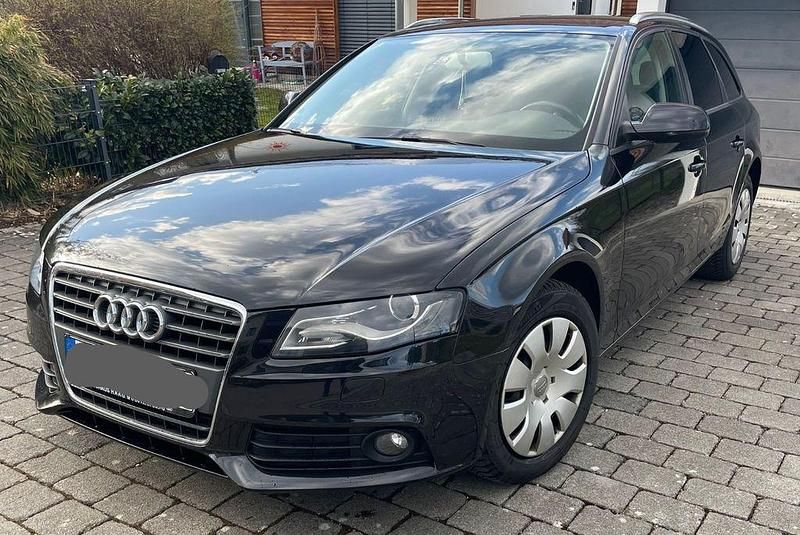 Gebraucht Audi A4 Attraction 143 PS (105 kW) 2011 Schwarz Kombi
