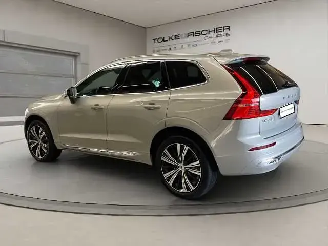 Gebraucht Volvo XC60 145 PS (106 kW) 2023 SUV