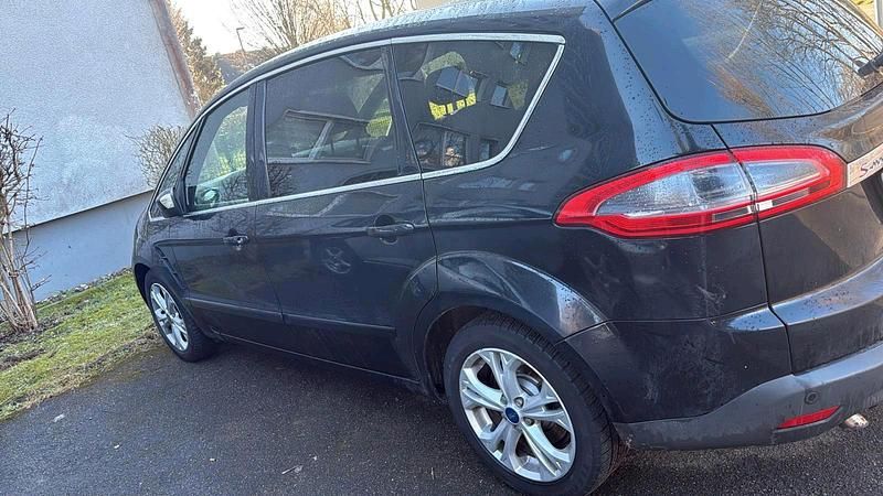 Schwarz Gebraucht 2013 Ford S-MAX S Van / Kleinbus | 5.500 € (Superpreis) - Bild 1/4