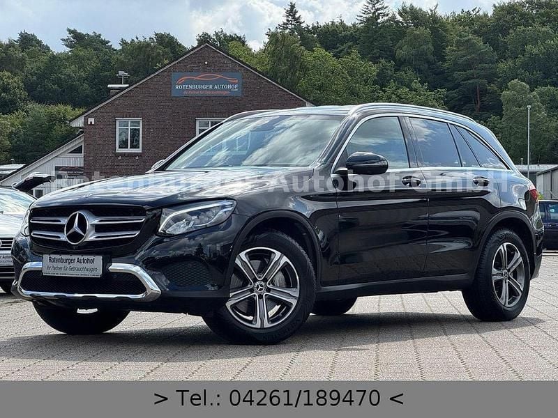 Schwarz Gebraucht 2018 Mercedes GLC220 Exclusive SUV | 26.990 € (Guter Preis) - Bild 1/4