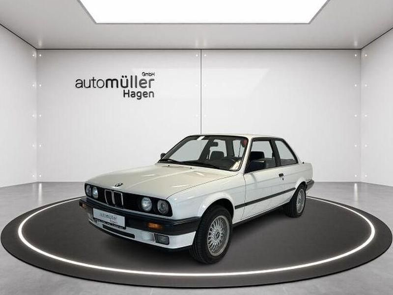 Gebraucht BMW 318 113 PS (83 kW) 1989 Weiß Coupé