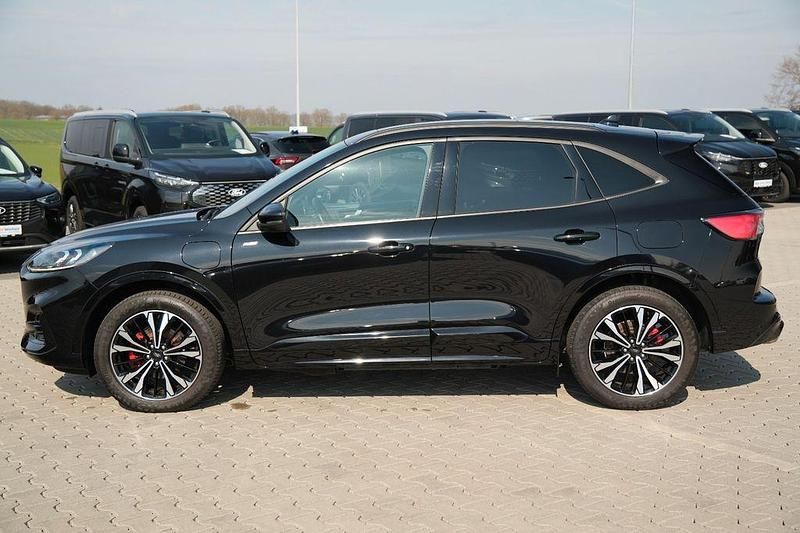 Gebraucht Ford Kuga ST-Line X 224 PS (164 kW) 2022 Schwarz SUV