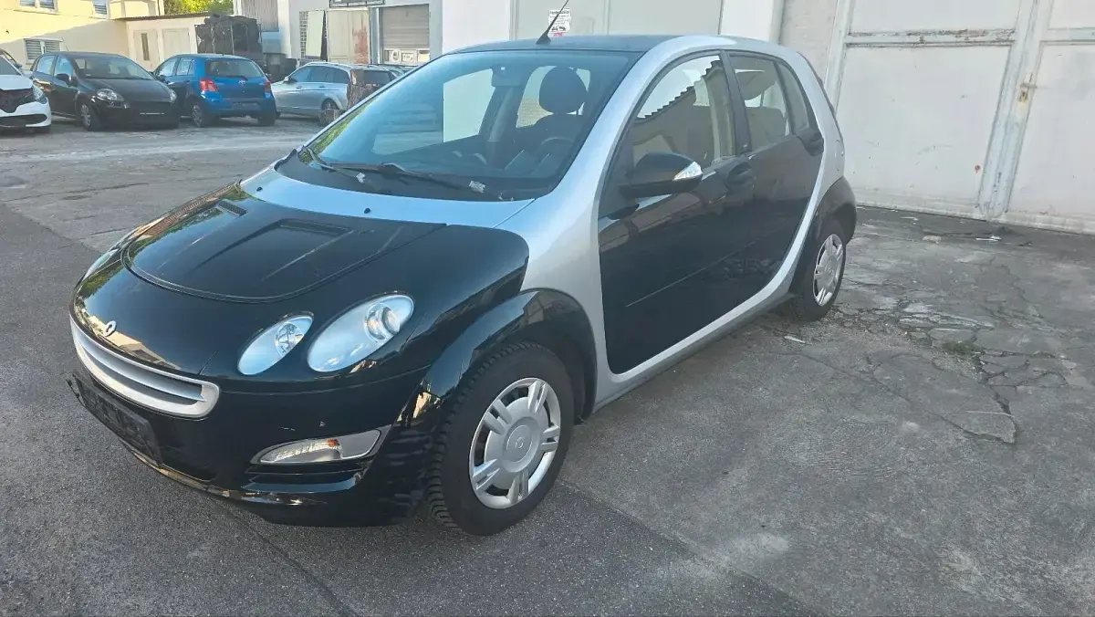 Usado Smart ForFour Pulse 75 HP (55 kW) 2004 Cinzento Citadino