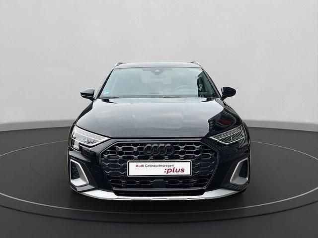 Gebraucht Audi A3 e-tron Ambiente 204 PS (150 kW) 2025 Mythosschwarz metallic Kleinwagen