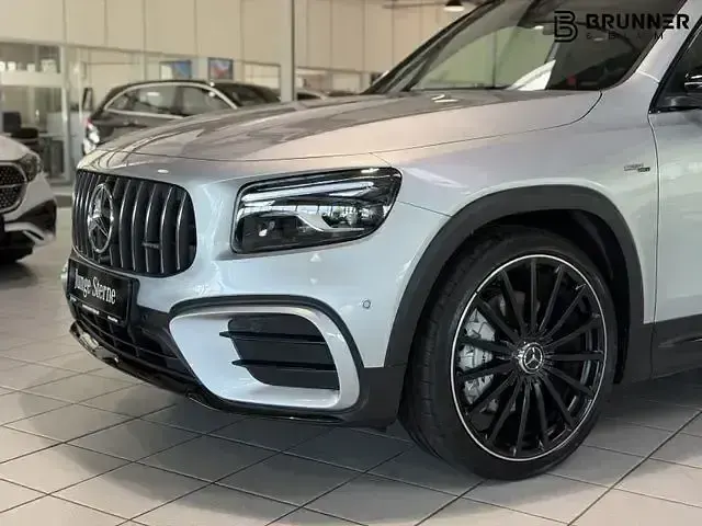 Gebraucht Mercedes GLB35 AMG 306 PS (225 kW) 2024 Lack hightechsilber SUV