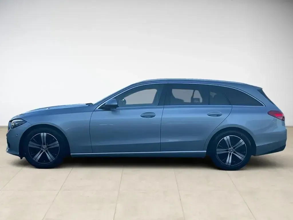 Gebraucht Mercedes 220 Avantgarde 200 PS (147 kW) 2024 Metalliclack hightechsilber (metallic) Kombi