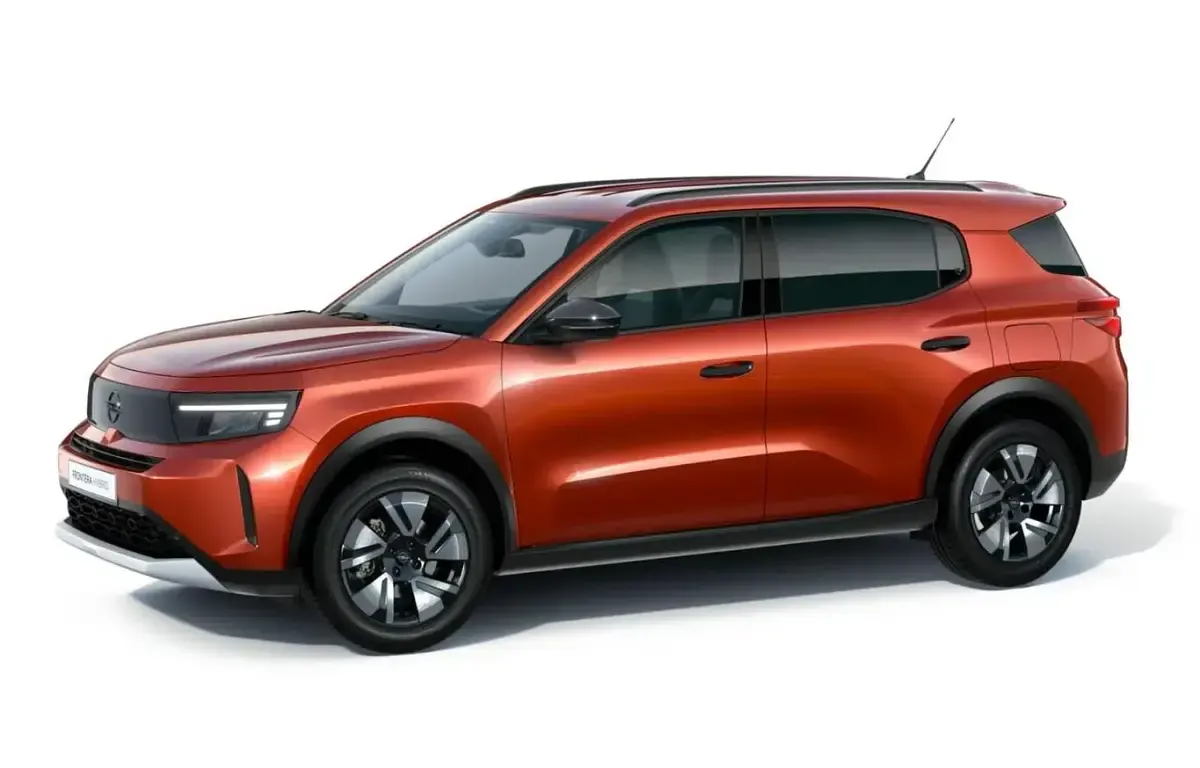 Neu Opel Frontera 110 PS (80 kW) 2025 Kanyon orange metallic SUV