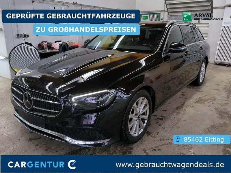 Gebraucht Mercedes E220 Avantgarde 200 PS (147 kW) 2023 Obsidianschwarz Kombi