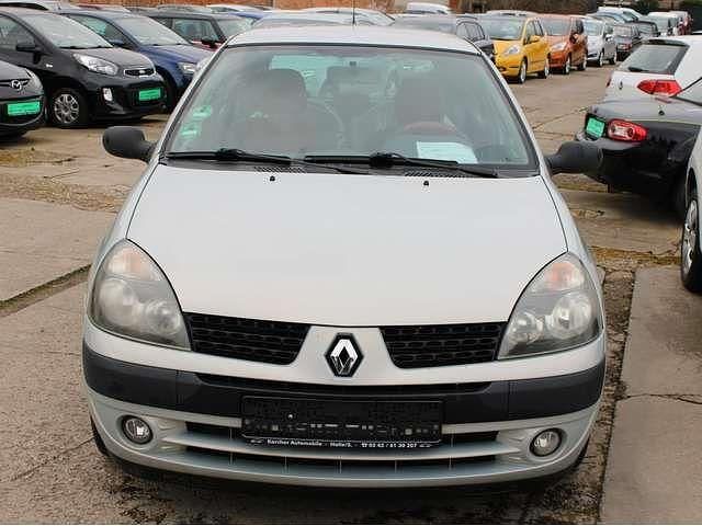 Gebraucht Renault Clio II Authentique 75 PS (55 kW) 2003 Silber Limousine