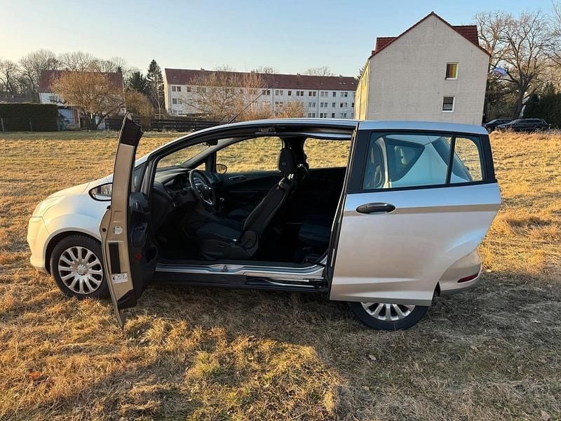 Gebraucht Ford B-MAX Ambiente 90 PS (66 kW) 2013 Silber Van / Kleinbus