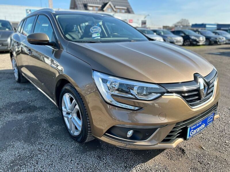 Braun Gebraucht 2017 Renault Mégane IV Experience Kombi | 8.999 € (Guter Preis) - Bild 1/4