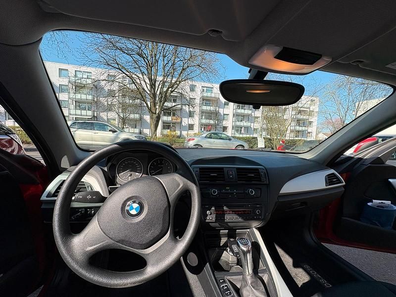 Usata BMW 114 102 CV (75 kW) 2013 Rosso Utilitaria