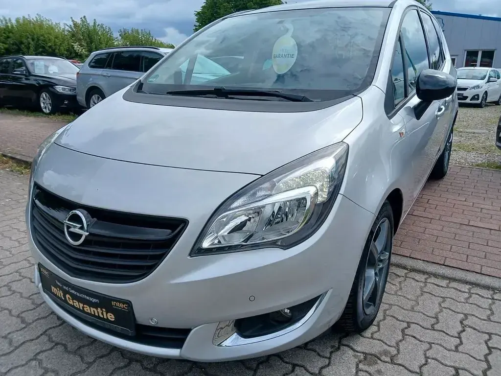 Gebraucht Opel Meriva Style 140 PS (102 kW) 2014 Silber Van / Kleinbus