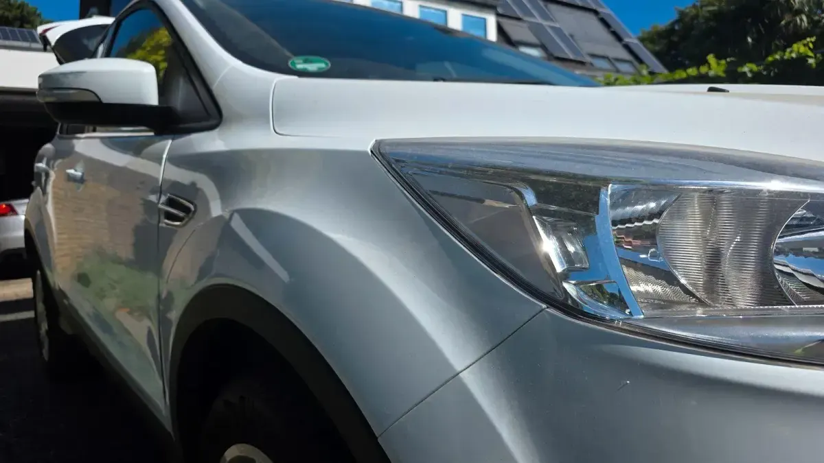 Gebraucht Ford Kuga Trend 150 PS (110 kW) 2016 Weiß SUV