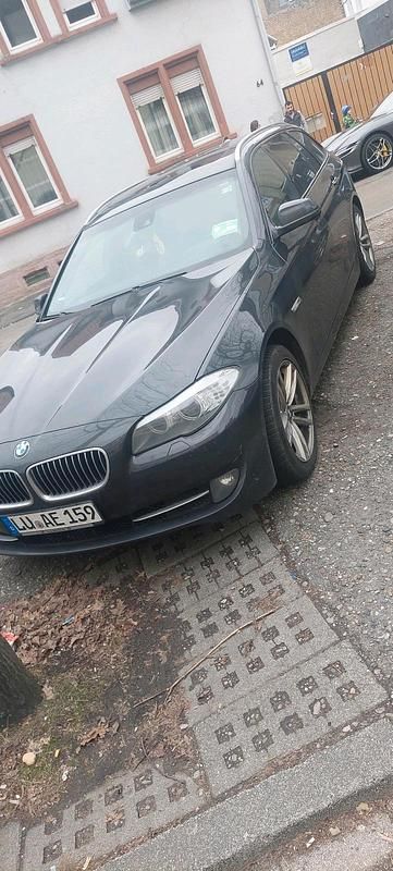 Gebraucht BMW 525 218 PS (160 kW) 2012 Grau Kombi