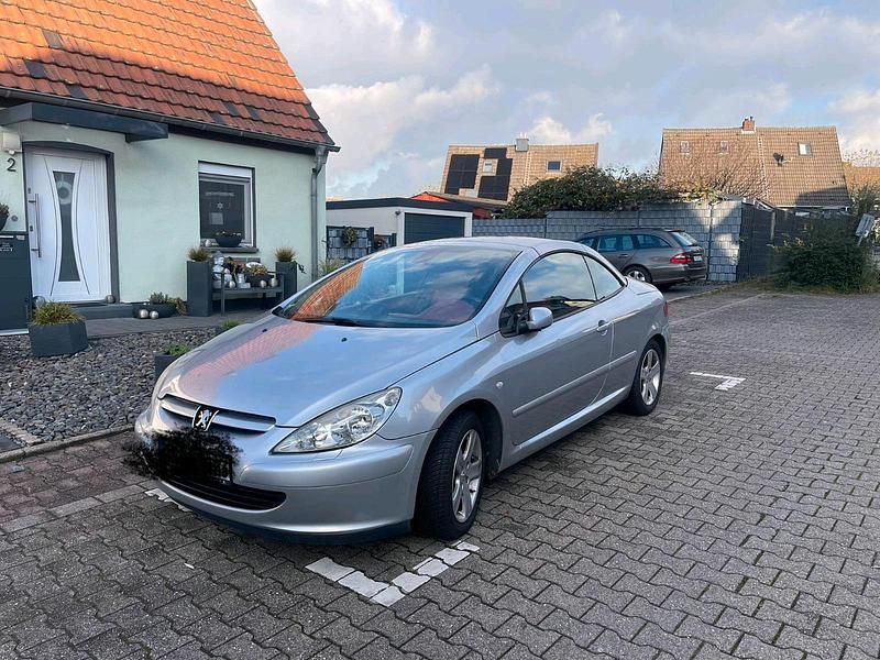 Silber Gebraucht 2004 Peugeot 307 CC Cabrio | 2.850 € (Fairer Preis) - Bild 1/4