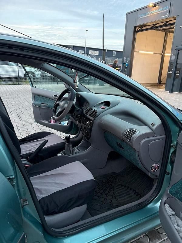 Używany Peugeot 206 74 KM (54 kW) 2004 Zielony Hatchback