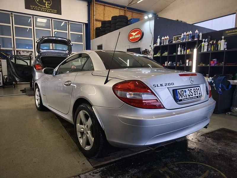 Gebraucht Mercedes SLK200 163 PS (119 kW) 2007 Grau Cabrio