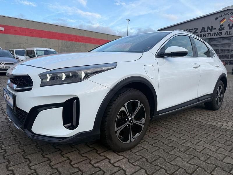 Second-hand Kia XCeed Vision 105 CP (77 kW) 2022 Alb SUV