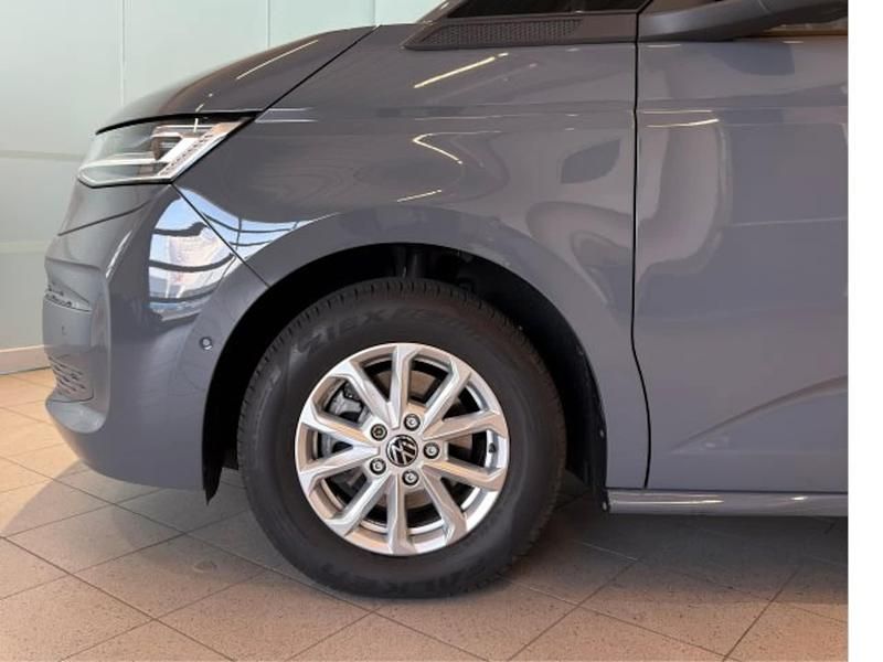 Second-hand VW Multivan Life 150 CP (110 kW) 2024 Gri Monovolum