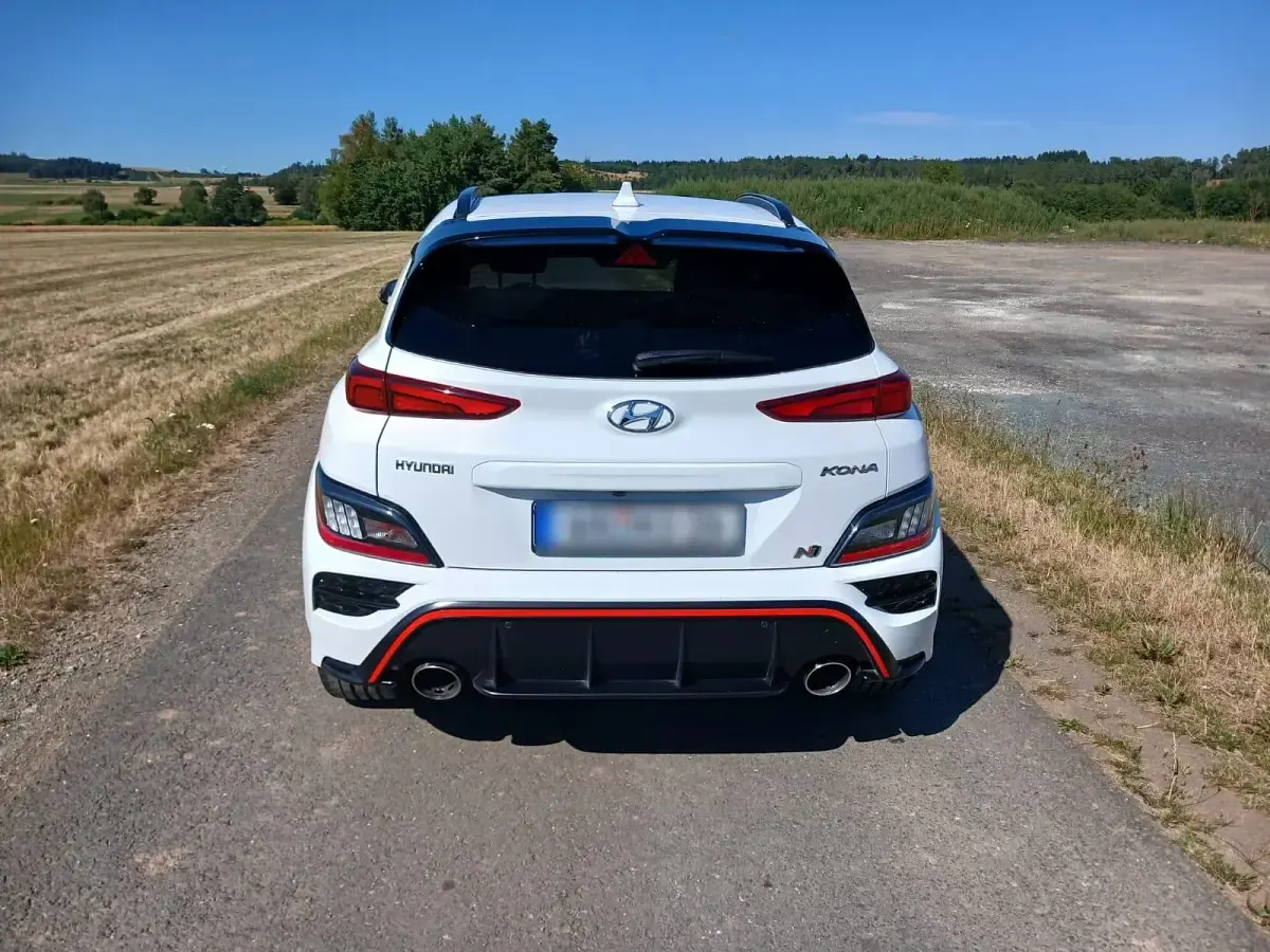 Gebraucht Hyundai Kona 280 PS (205 kW) 2022 Weiß SUV