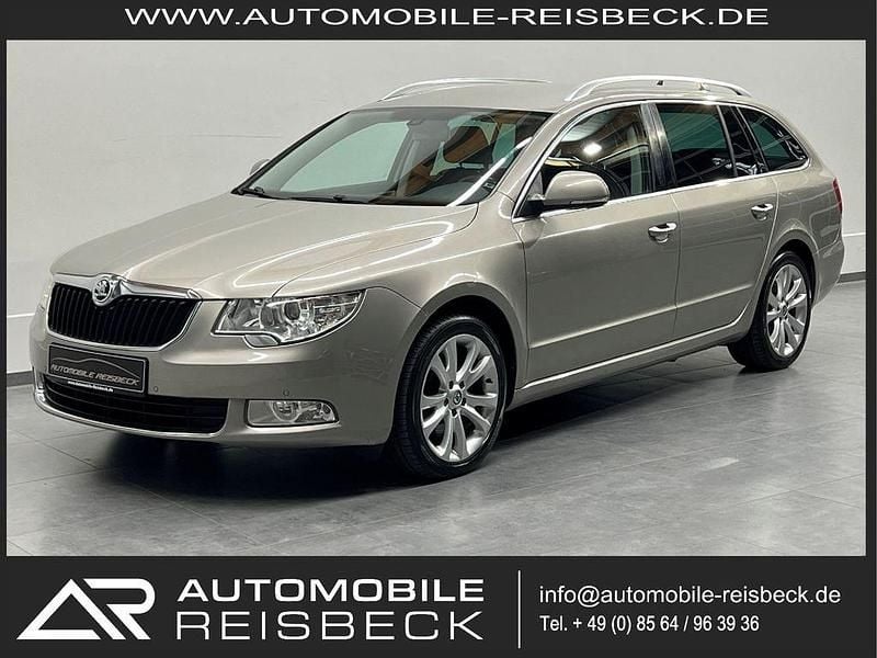 Beige Gebraucht 2011 Skoda Superb Kombi | 5.949 € (Guter Preis) - Bild 1/4