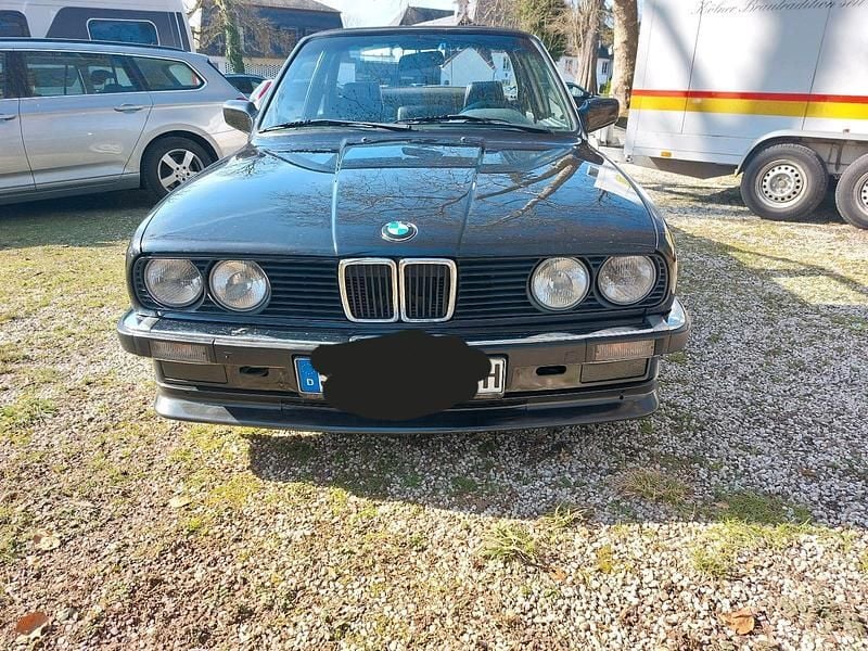 Schwarz Gebraucht 1986 BMW 316 Cabrio | 7.000 € - Bild 1/4