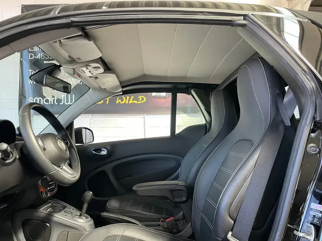 Gebraucht Smart ForTwo Cabrio Brabus 109 PS (80 kW) 2019 Schwarz Cabrio