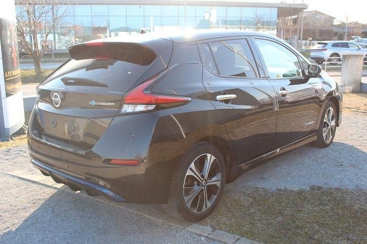 Gebraucht Nissan Leaf N-Connecta 110 kW (150 PS) 2019 Schwarz Kleinwagen