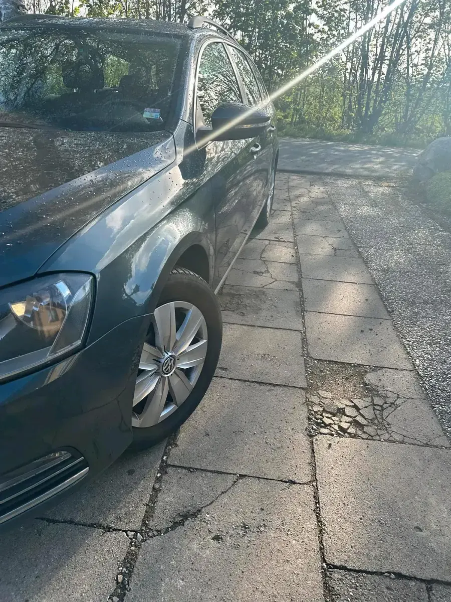 Usata VW Passat 140 CV (102 kW) 2011 Grigio Station wagon