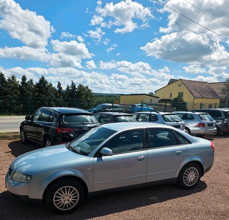 Gebraucht Audi A4 131 PS (96 kW) 2003 Blau Limousine