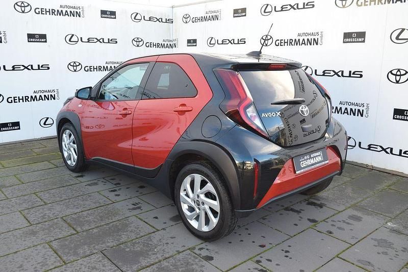Gebraucht Toyota Aygo X Comfort 72 PS (52 kW) 2022 Schwarz SUV