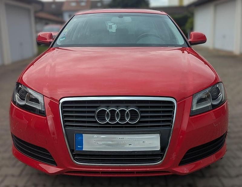 Rot Gebraucht 2009 Audi A3 Sportback Ambition Limousine | 4.700 € (Guter Preis) - Bild 1/4