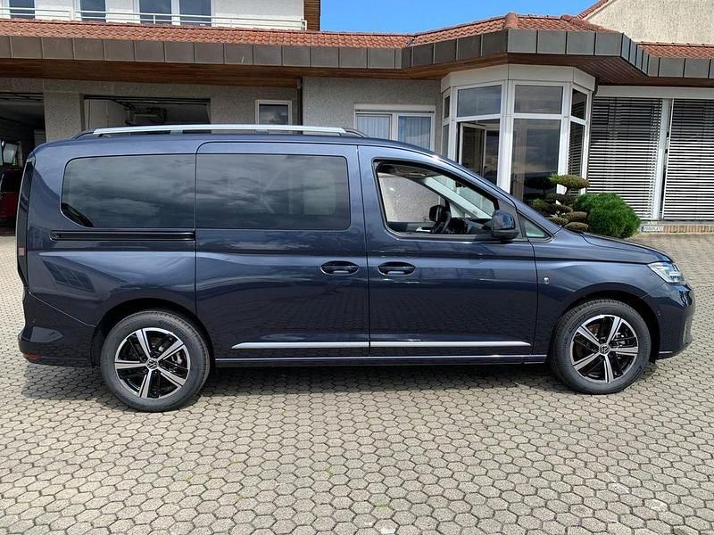 Neu VW Caddy Maxi Style 116 PS (85 kW) 2025 Starlight blue Van / Kleinbus