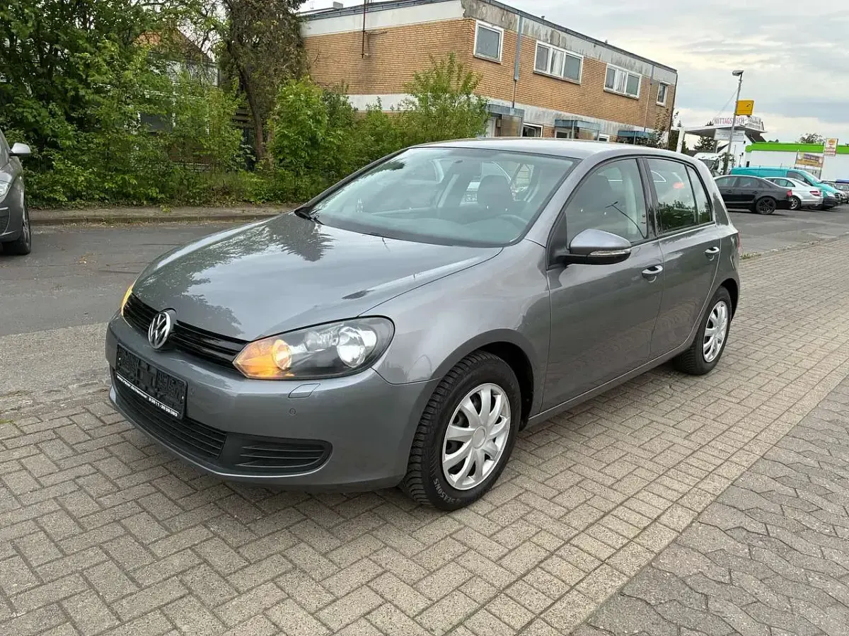 Second-hand VW Golf VII Trendline 80 CP (58 kW) 2012 Gri Hatchback