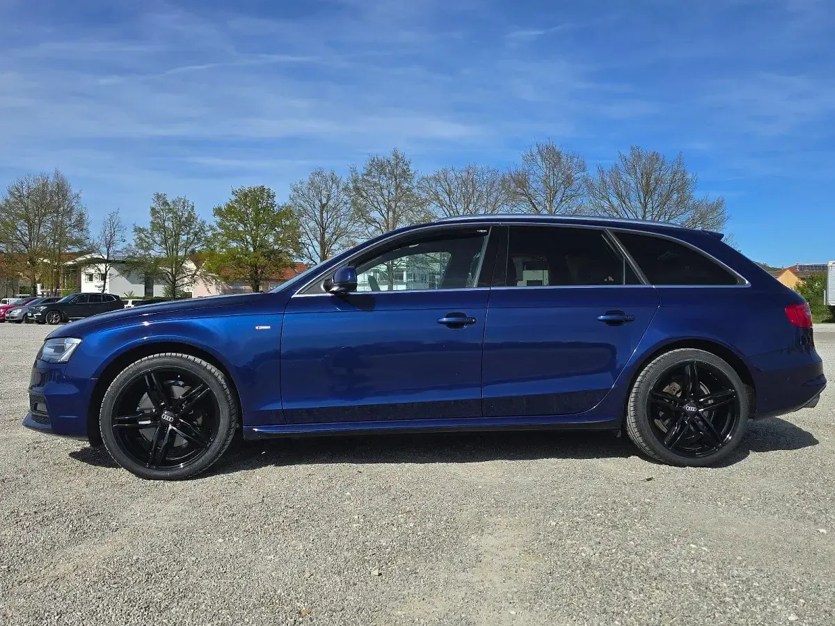 Gebraucht Audi A4 S-Line 204 PS (150 kW) 2014 Blau Kombi
