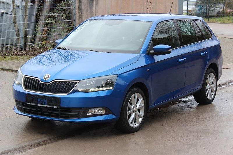 Gebraucht Skoda Fabia Clever 110 PS (80 kW) 2018 Blau Kombi