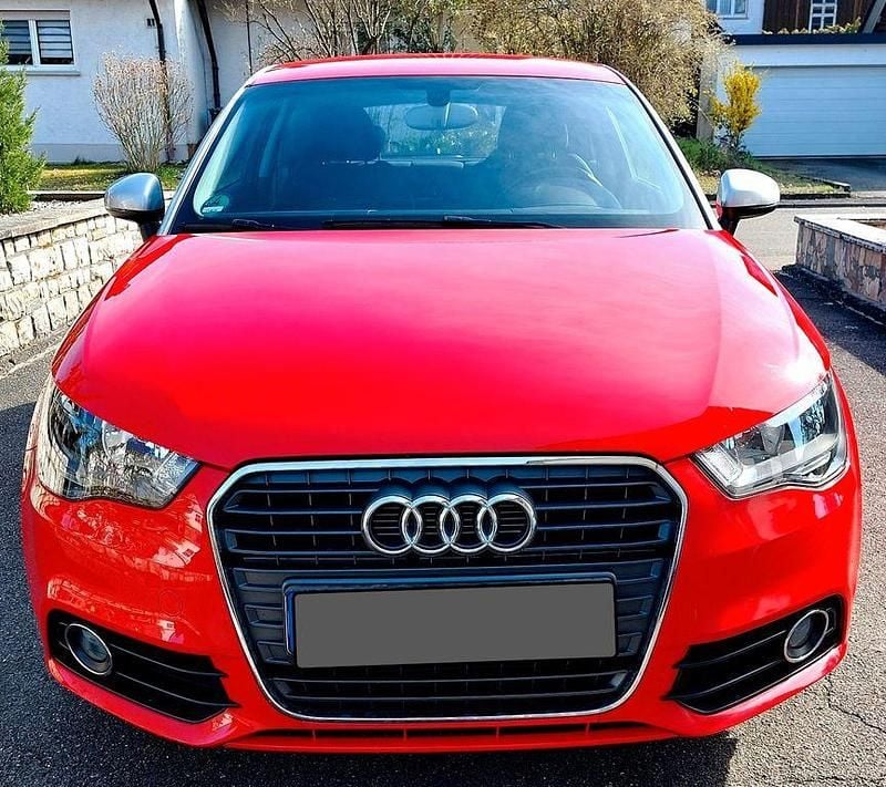 Gebraucht Audi A1 Ambition 86 PS (63 kW) 2011 Rot Kleinwagen