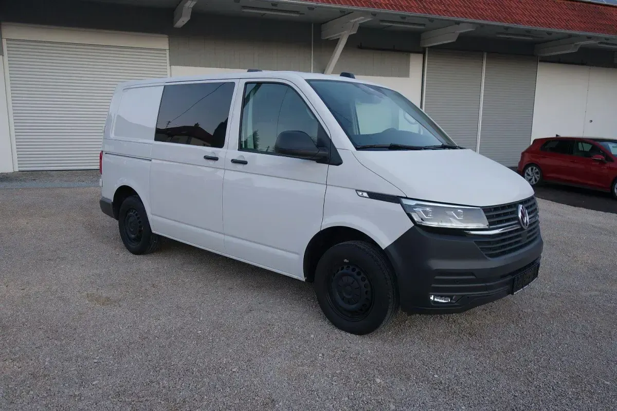 Second-hand VW Transporter 150 CP (110 kW) 2021 Alb Van