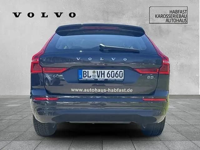 Gebraucht Volvo XC60 Core 250 PS (183 kW) 2024 Grau SUV
