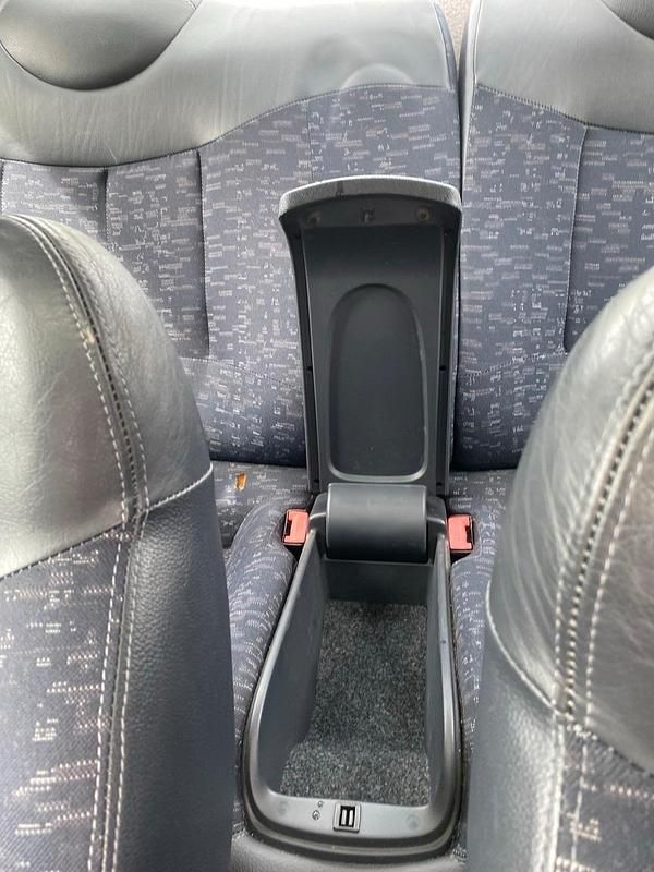 Blau Gebraucht 2000 Renault Mégane Coupé Coupé | 350 € - Bild 1/4
