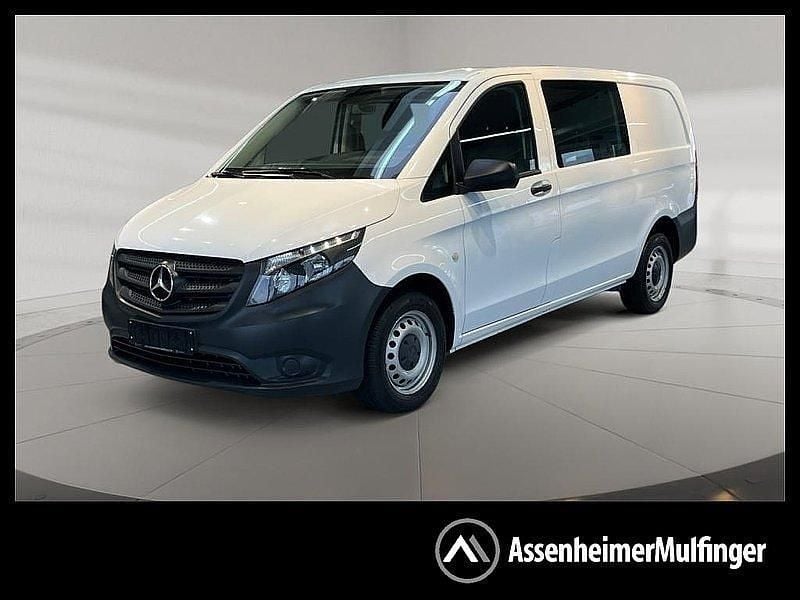 Arktikweiss Gebraucht 2021 Mercedes Vito Van | 19.445 € - Bild 1/4
