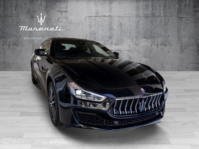 Schwarz Gebraucht 2021 Maserati Ghibli GT Coupé | 59.222 € - Bild 1/4