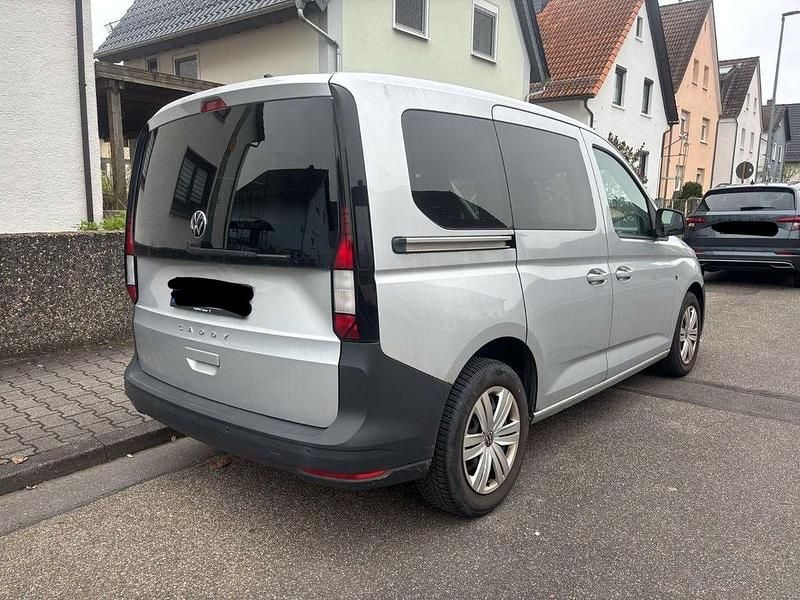 Second-hand VW Caddy 75 CP (55 kW) 2021 Gri Monovolum