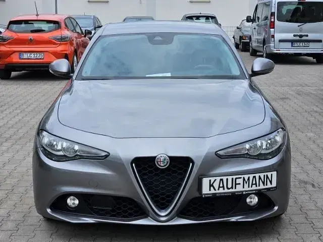 Gebraucht Alfa Romeo Giulia 136 PS (100 kW) 2017 Grau Limousine