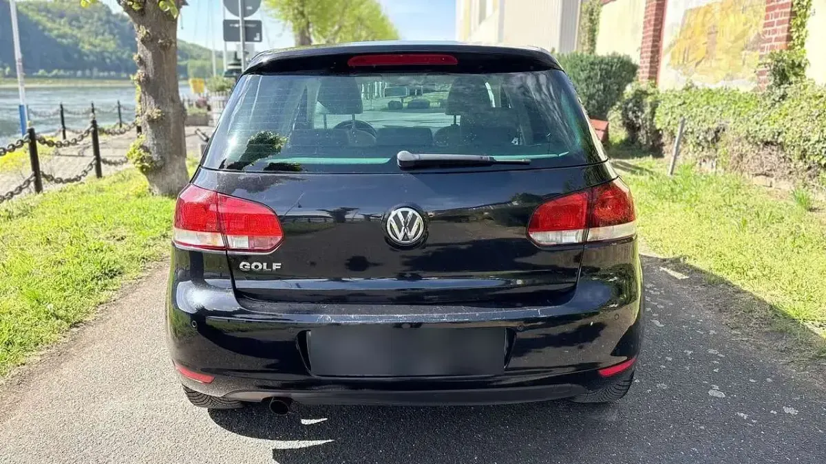 Gebraucht VW Golf VI Match 105 PS (77 kW) 2011 Kleinwagen