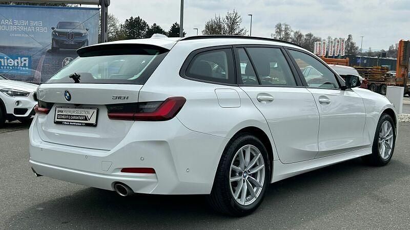 Gebraucht BMW 318 156 PS (114 kW) 2025 Weiß Kombi